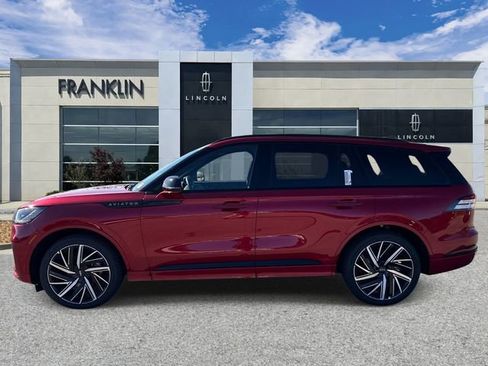 New 2026 Lincoln Aviator Black Label w/ Jet Appearance Package AWD/4WD image 4