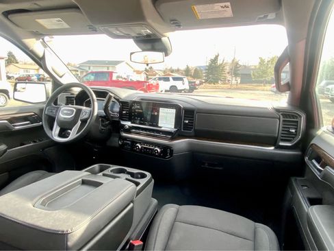 Used 2025 GMC Sierra 1500 Elevation image 34