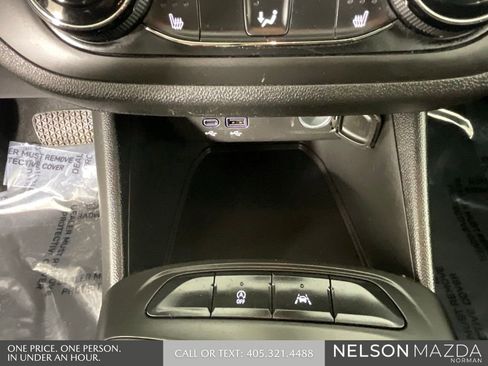 Used 2024 Buick Envista Preferred w/ Convenience I Package image 36