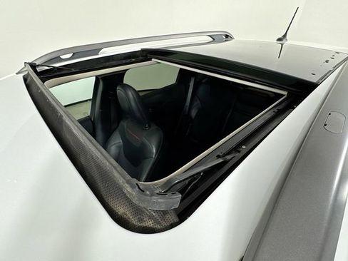 Used 2015 Jeep Cherokee Trailhawk w/ Comfort/Convenience Group image 14