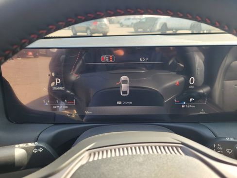 Used 2026 Nissan Sentra SR w/ SR Premium Package FWD image 11