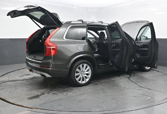 Used 2018 Volvo XC90 T6 Momentum w/ Convenience Package AWD/4WD image 45