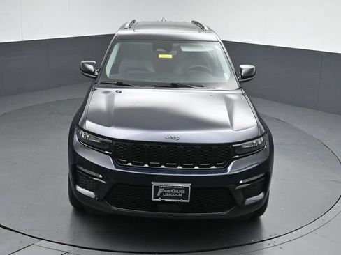 Used 2023 Jeep Grand Cherokee Limited w/ Black Appearance Package AWD/4WD image 46