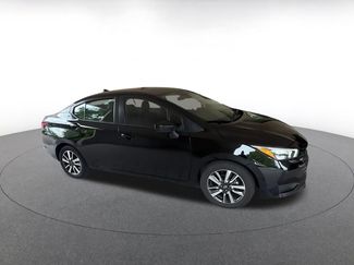 Used 2025 Nissan Versa SV FWD video 2