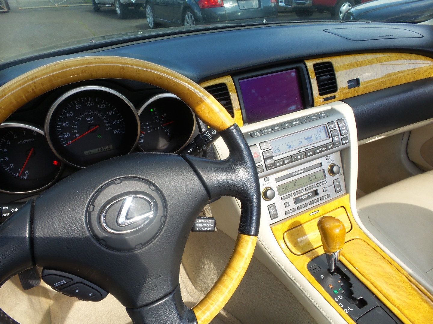 Used 2003 Lexus SC 430 Convertible RWD image 18