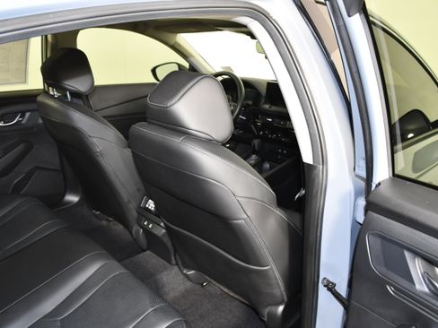 Used 2025 Honda Accord EX-L image 41