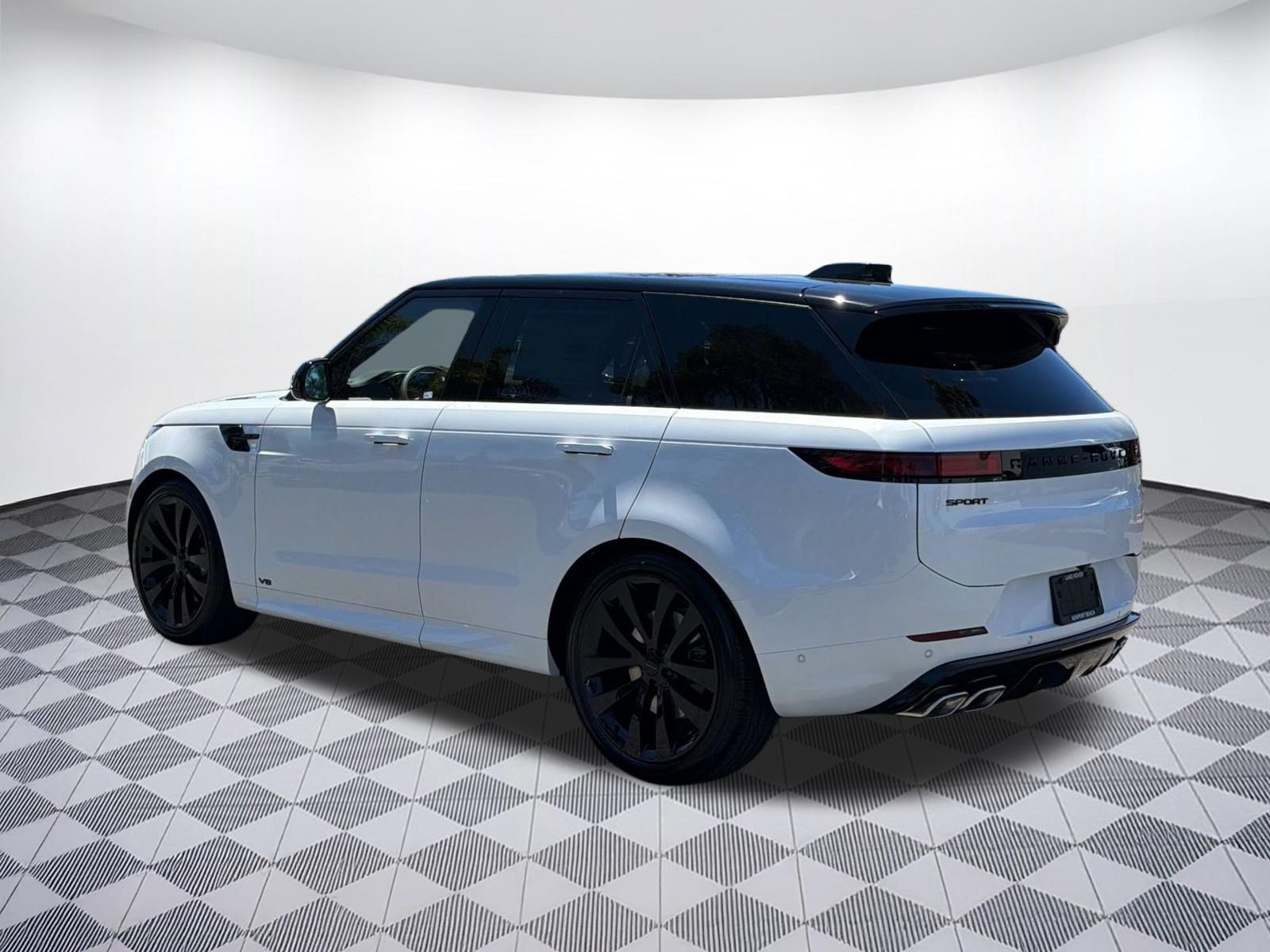 New 2026 Land Rover Range Rover Sport Dynamic SE AWD/4WD image 3