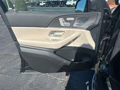 Certified 2025 Mercedes-Benz GLE 53 AMG 4MATIC image 10