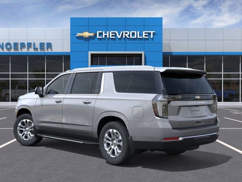 New 2026 Chevrolet Suburban LT image 3