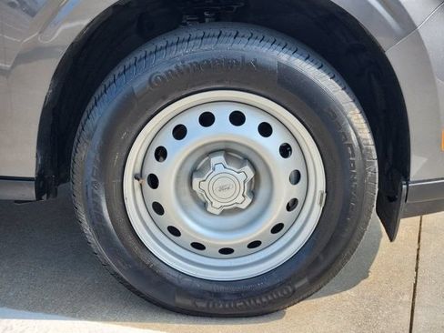 Used 2025 Ford Maverick XL w/ Equipment Group 102A AWD/4WD image 10