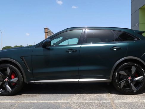 Used 2022 Jaguar F-PACE SVR AWD/4WD image 7
