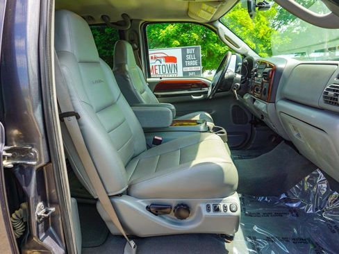 Used 2007 Ford F350 Lariat AWD/4WD image 21