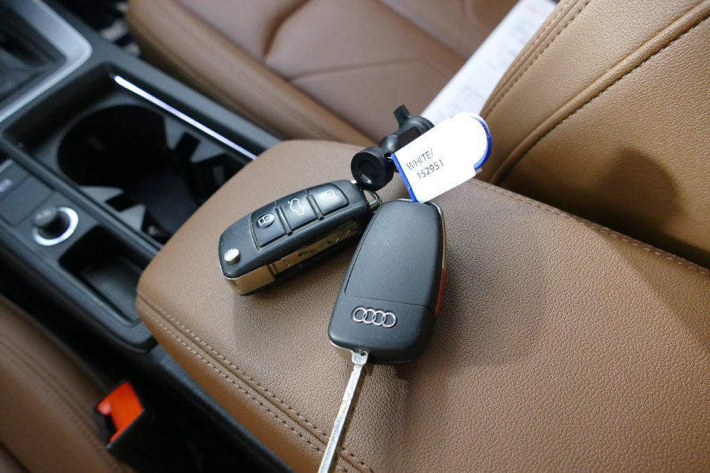 Used 2023 Audi Q3 2.0T Premium w/ Convenience Package AWD/4WD image 19