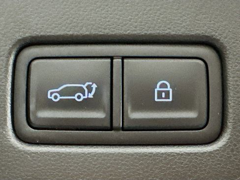 Used 2025 Hyundai Santa Fe SEL image 28