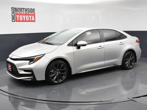 Used 2024 Toyota Corolla SE image 8