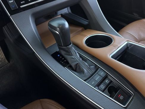 Used 2021 Toyota Avalon Limited w/ Advanced Safety Package image 19