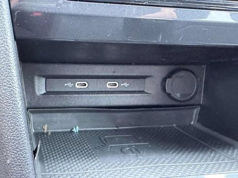 Used 2022 Volkswagen Tiguan SEL R-Line AWD/4WD image 33