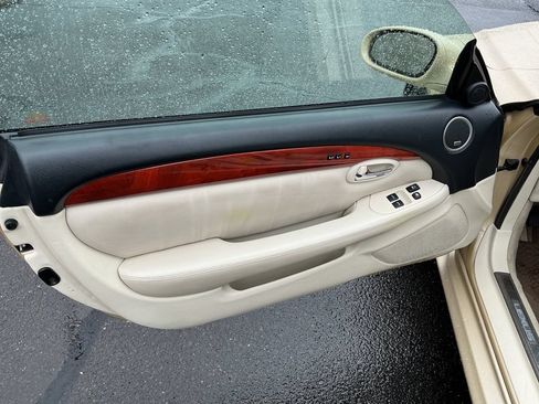 Used 2006 Lexus SC 430 Convertible w/ Preferred Accessory Pkg RWD image 16