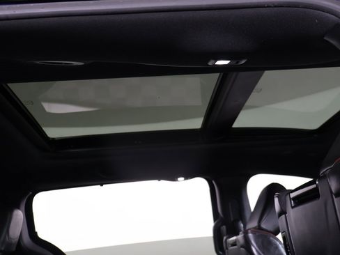 Used 2020 Chrysler Pacifica Limited image 16