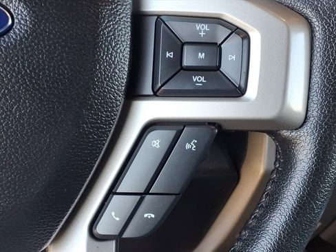 Used 2015 Ford F150 Lariat w/ Equipment Group 502A Luxury image 6