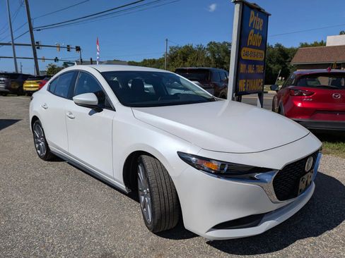 Used 2023 MAZDA MAZDA3 s FWD image 7