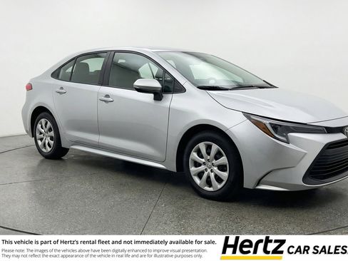 Used 2025 Toyota Corolla LE FWD image 1