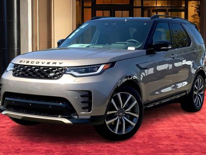 New 2025 Land Rover Discovery Dynamic SE