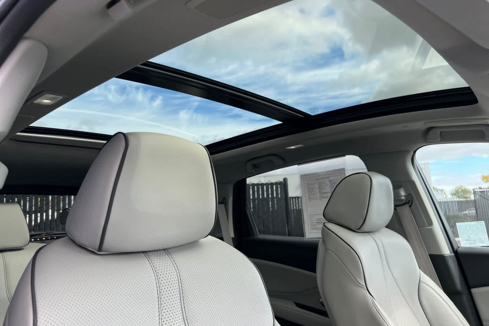 Certified 2023 Acura RDX w/ Advance Package AWD/4WD image 18