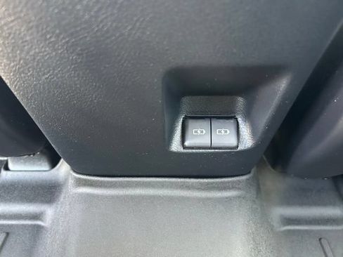 Used 2023 Toyota 4Runner Limited AWD/4WD image 28