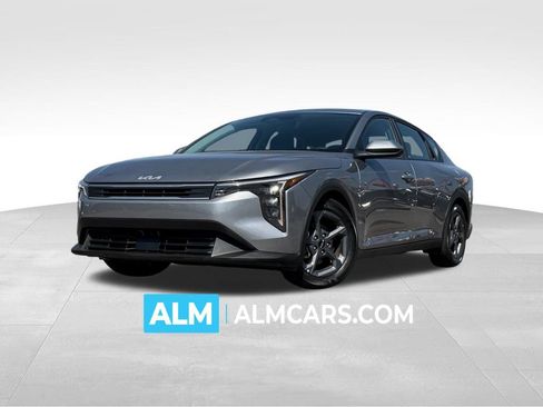 Used 2025 Kia K4 FWD image 1