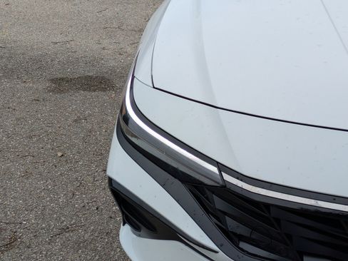 New 2026 Hyundai Elantra SEL Sport Premium FWD image 9