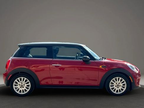Used 2016 MINI Cooper 2-Door Hardtop image 2