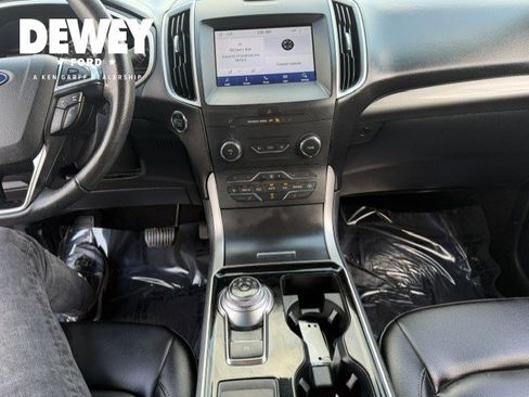 Used 2020 Ford Edge SEL AWD/4WD image 16