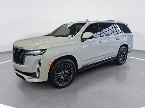 Used 2023 Cadillac Escalade Premium Luxury w/ Performance Package image 5
