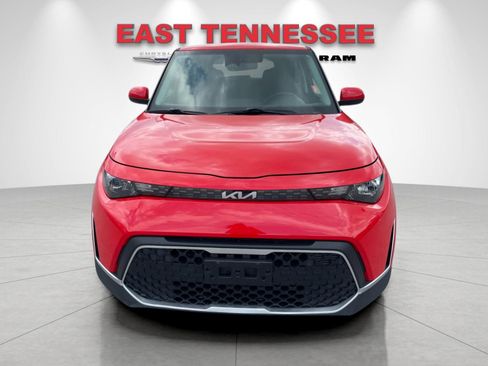 Used 2024 Kia Soul LX w/ Option Group 015 FWD image 9