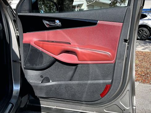 Used 2016 Kia Sorento SX w/ SXL Technology Package image 27