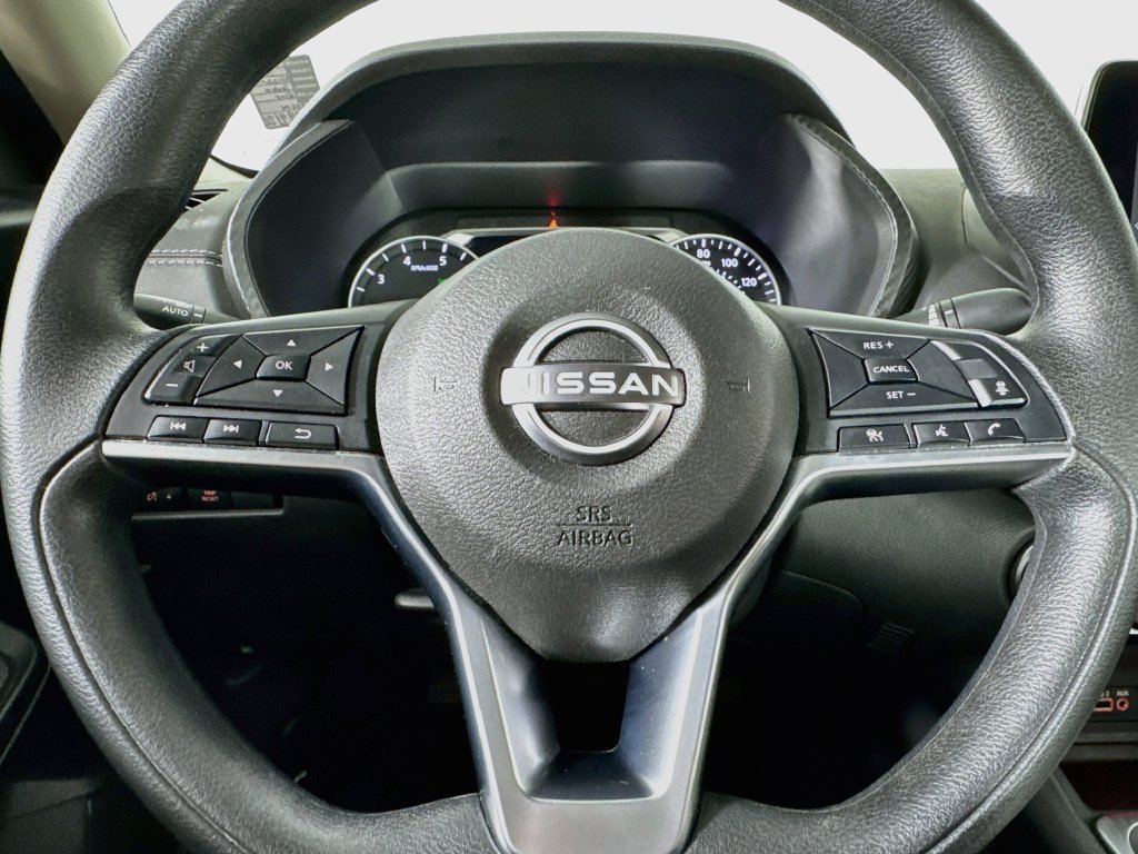 Used 2025 Nissan Sentra SV FWD image 34