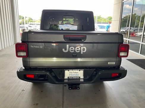 Used 2021 Jeep Gladiator Overland w/ Popular Equipment Package AWD/4WD image 19