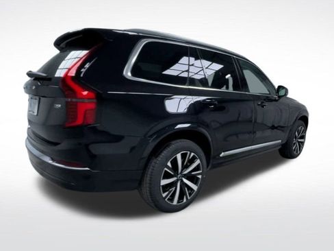New 2025 Volvo XC90 T8 Core w/ Climate Package image 19