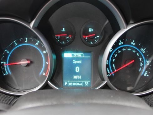 Used 2015 Chevrolet Cruze LT image 20