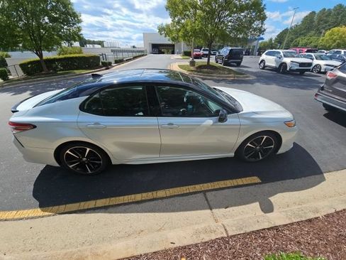 Used 2020 Toyota Camry XSE w/ Navigation Package FWD image 9