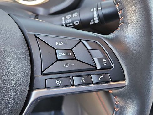 Used 2025 Nissan Sentra SR w/ SR Premium Package image 24