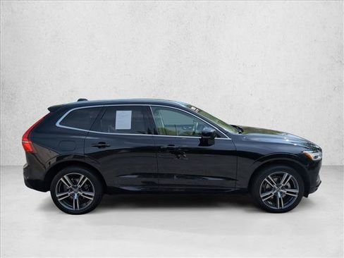 Used 2019 Volvo XC60 T5 Momentum w/ Premium Package AWD/4WD image 4