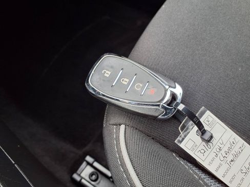 Used 2024 Chevrolet TrailBlazer LS w/ LS Convenience Package FWD image 12