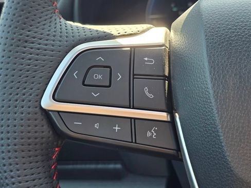 Used 2025 Toyota Sienna XSE w/ XSE Plus Package FWD image 37