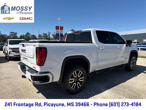 Used 2022 GMC Sierra 1500 AT4 w/ AT4 Preferred Package image 6