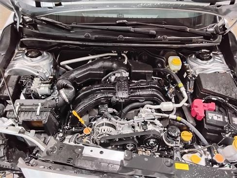 Used 2025 Subaru Crosstrek 2.5i Limited w/ Popular Package #4A image 9