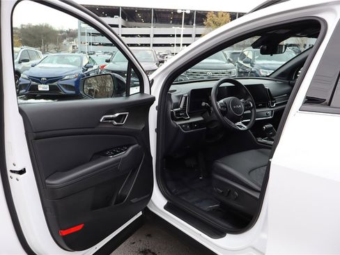Certified 2023 Kia Sportage X-Line image 12