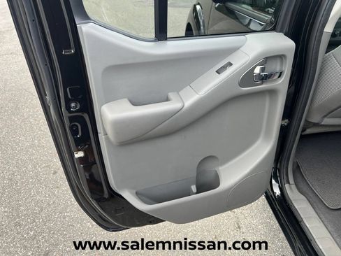 Used 2019 Nissan Frontier SV AWD/4WD image 18