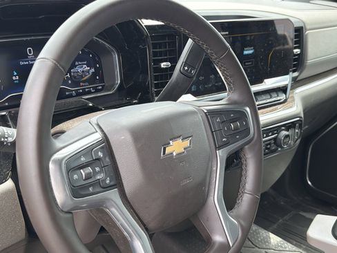 Used 2025 Chevrolet Silverado 2500 LT w/ All Star Edition AWD/4WD image 12